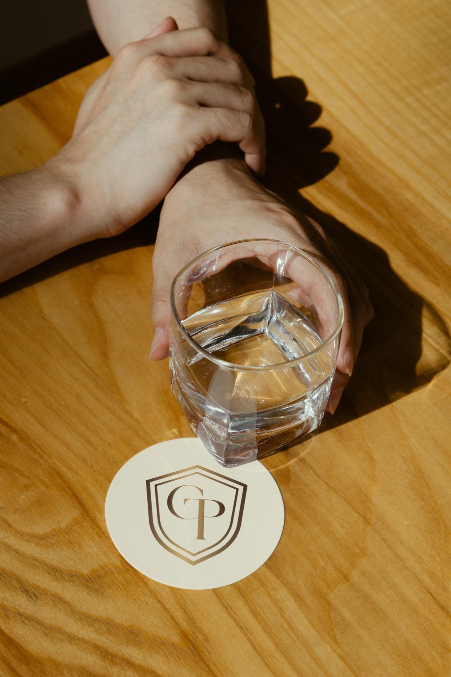 The Graf Pub — структура эмблемы